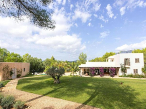 Hotel Holiday home with wooden-beamed patio